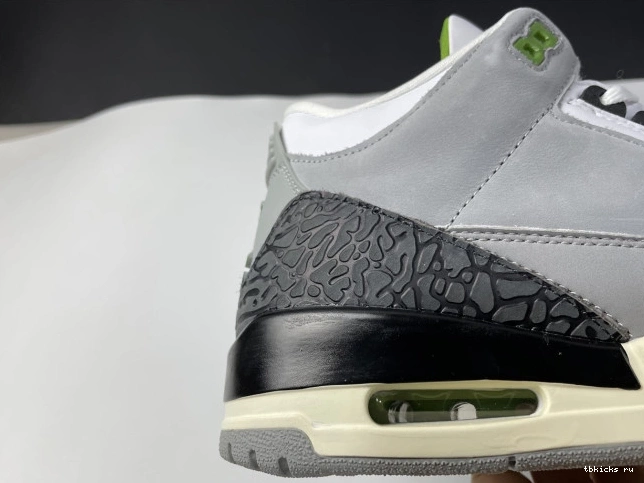 Cheap TB Retro Jordan Air 3 Chlorophyll 136064-006 0820